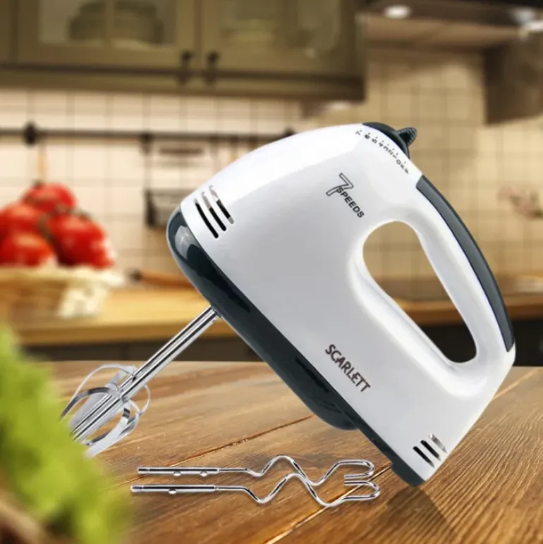 Scarlett Hand Mixer HE133